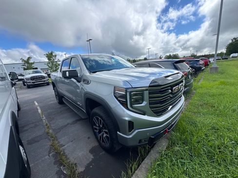 Used 2026 GMC Sierra 1500 AT4 w/ AT4 Premium Package AWD/4WD image 9