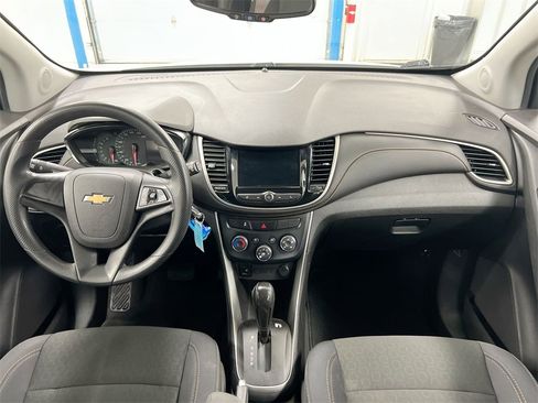 Used 2019 Chevrolet Trax LS image 10