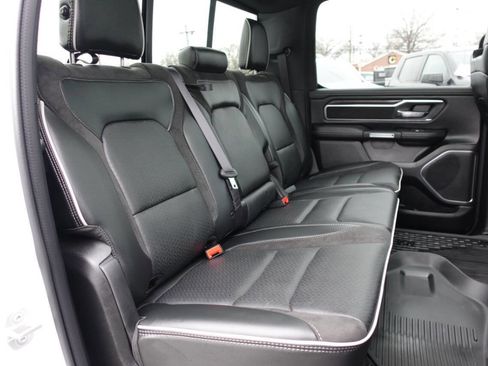 Used 2025 RAM 1500 Laramie w/ Sport Appearance Package AWD/4WD image 31