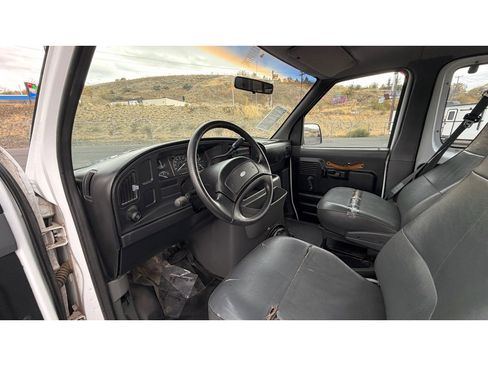 Used 1994 Ford E-350 and Econoline 350 Club Wagon image 19