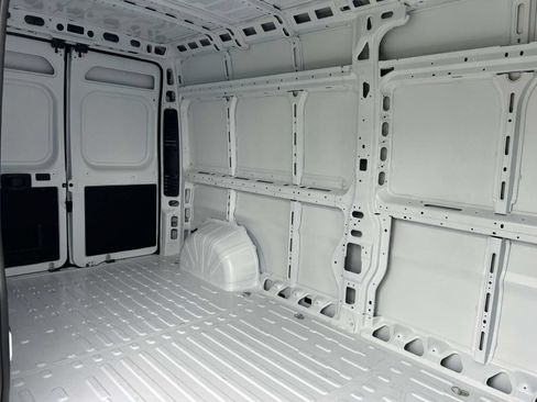 New 2025 RAM ProMaster 2500 w/ Quick Order Package 22G SLT FWD image 18