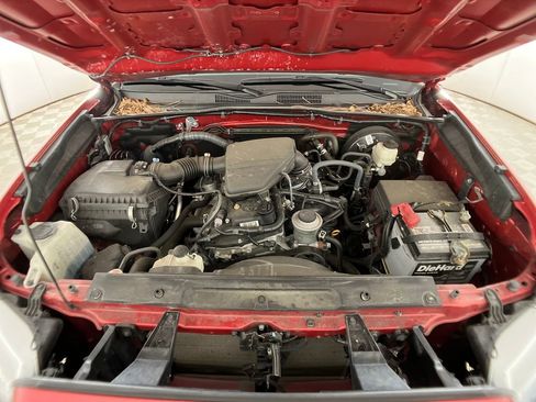 Used 2020 Toyota Tacoma SR image 29