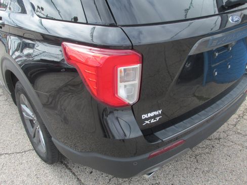 Used 2022 Ford Explorer XLT w/ Equipment Group 202A image 11