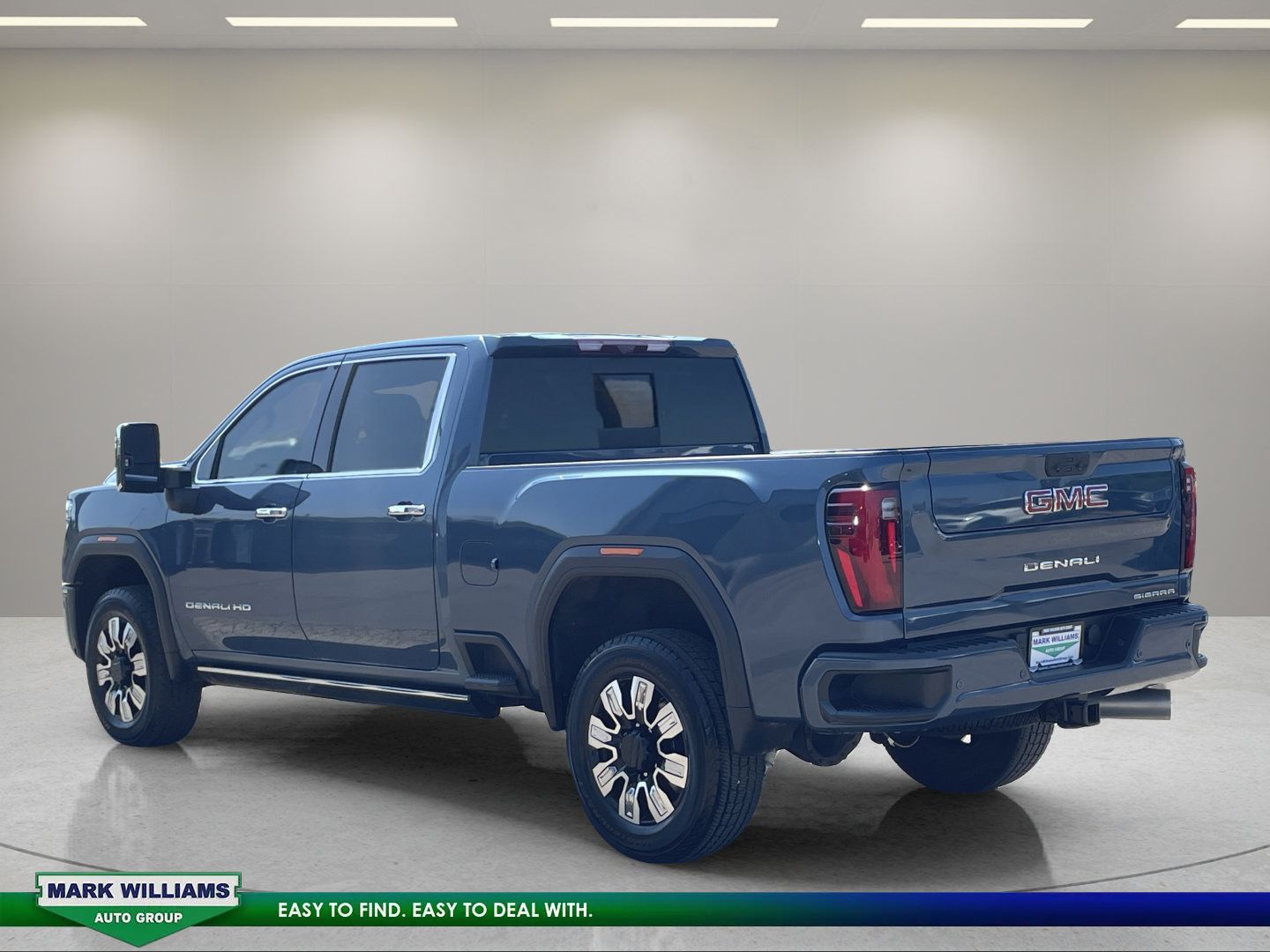 Used 2024 GMC Sierra 3500 Denali w/ Denali Reserve Package AWD/4WD image 10