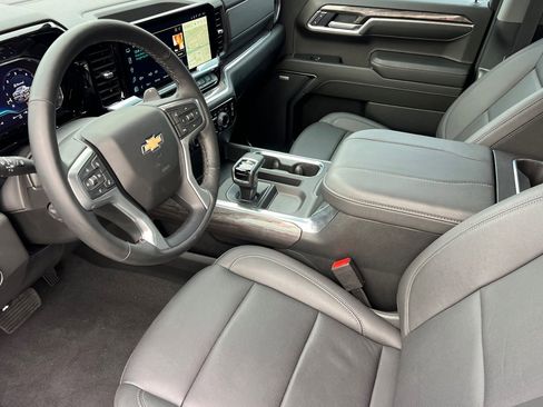 Certified 2025 Chevrolet Silverado 1500 LTZ image 11