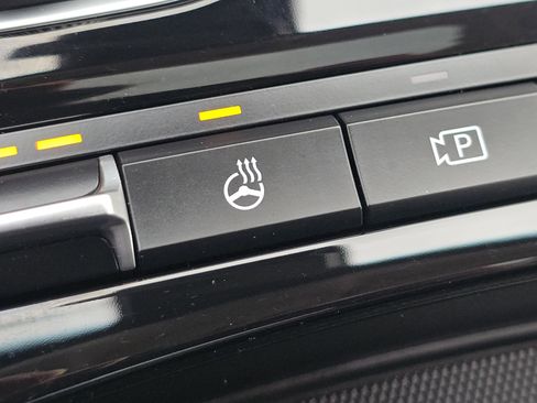 Used 2022 Kia Stinger GT-Line w/ Sun & Sound Package image 24