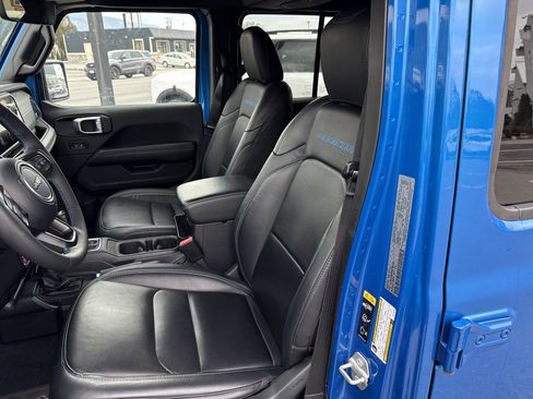 Used 2024 Jeep Wrangler Unlimited Rubicon 4xe image 12
