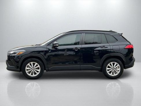 Certified 2023 Toyota Corolla Cross LE FWD image 8