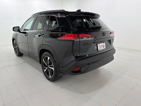 Used 2024 Toyota Corolla Cross AWD Hybrid w/ Convenience Package image 3