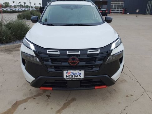 New 2026 Nissan Rogue SV AWD/4WD image 2
