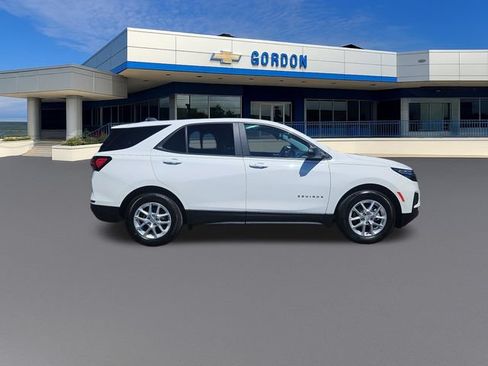 Used 2023 Chevrolet Equinox LS w/ LS Convenience Package FWD image 7