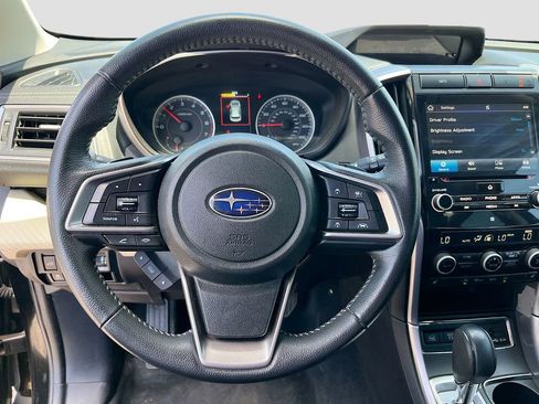 Used 2020 Subaru Ascent Premium w/ Convenience Package AWD/4WD image 11