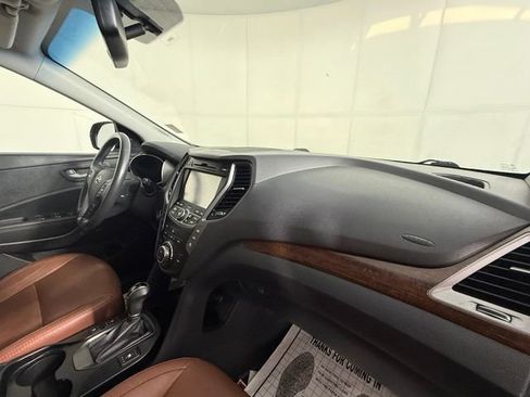 Used 2015 Hyundai Santa Fe Limited w/ Option Group 04 AWD/4WD image 27