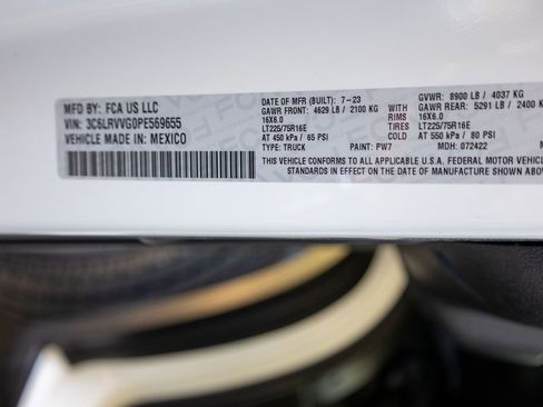 Used 2023 RAM ProMaster 2500 w/ Driver Convenience Group FWD image 24