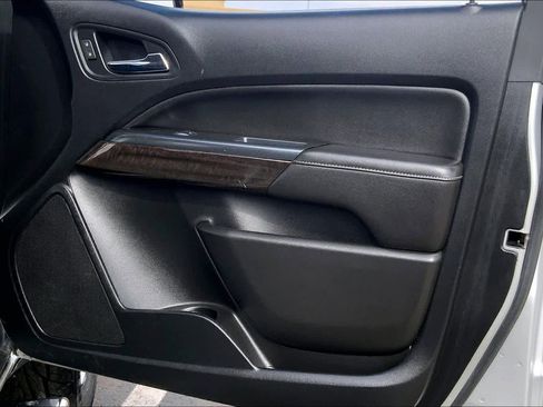 Used 2018 GMC Canyon SLT w/ Driver Alert Package image 23