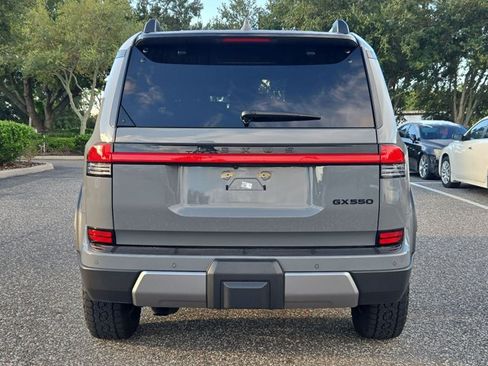 Used 2024 Lexus GX 550 AWD/4WD image 6
