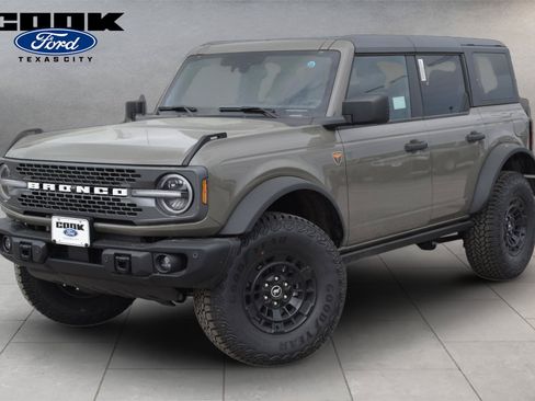 New 2026 Ford Bronco Badlands AWD/4WD image 1