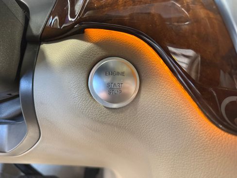 Certified 2015 Mercedes-Benz GL 450 4MATIC image 30