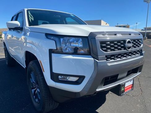 New 2025 Nissan Frontier SV w/ SV Convenience Package image 8