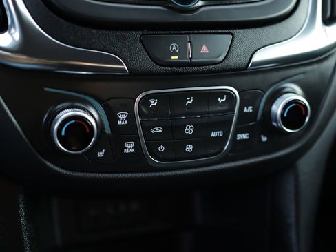 Used 2024 Chevrolet Equinox LT w/ LPO, Floor Liner Package image 15