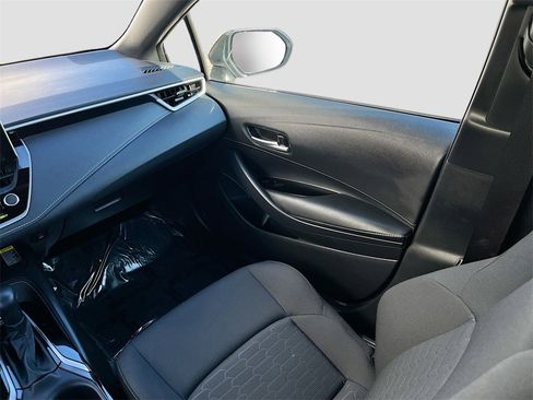 Used 2025 Toyota Corolla Hatchback image 21