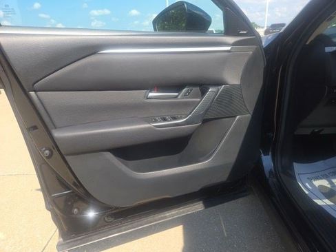 Used 2025 MAZDA CX-50 AWD 2.5 S w/ Premium Package image 6