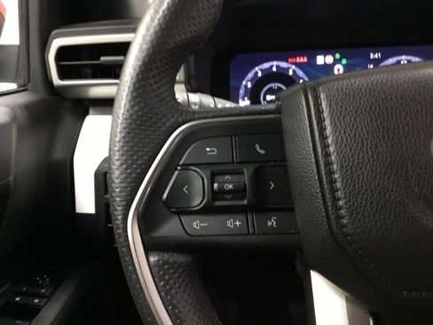 Used 2024 Toyota Tacoma TRD Off-Road AWD/4WD image 30