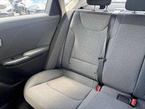 Used 2025 Kia K4 FWD image 38