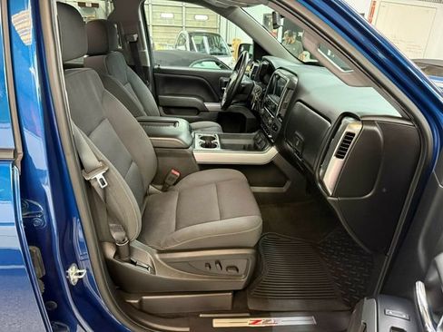 Used 2018 Chevrolet Silverado 1500 LT w/ LT Plus Package AWD/4WD image 31