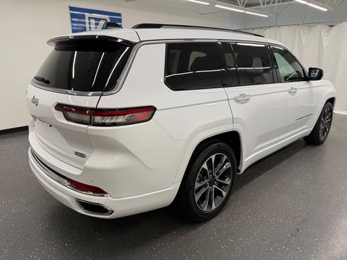 Used 2023 Jeep Grand Cherokee L Overland AWD/4WD image 2
