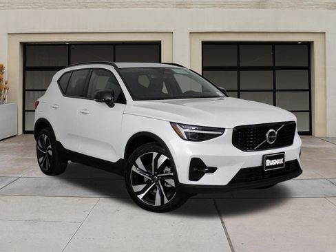 New 2026 Volvo XC40 B5 Ultra w/ Climate Package AWD/4WD image 19
