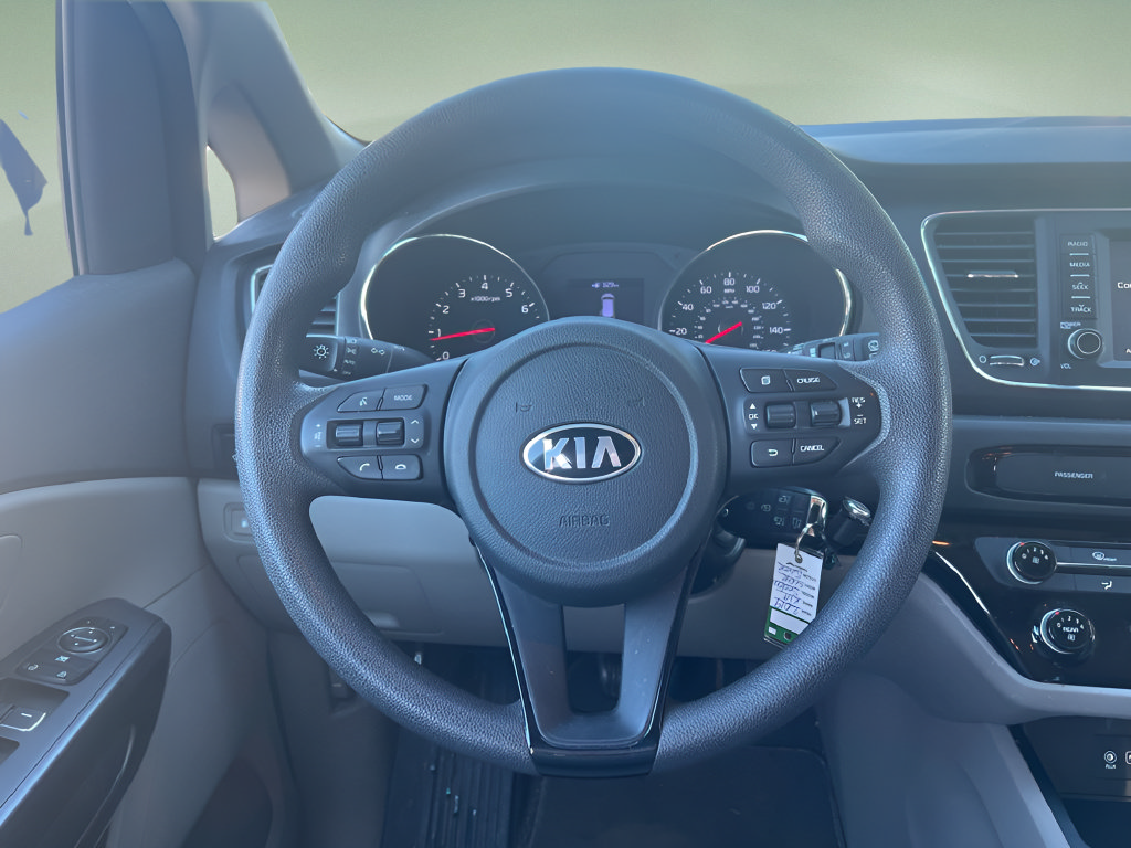 Used 2019 Kia Sedona LX FWD image 18