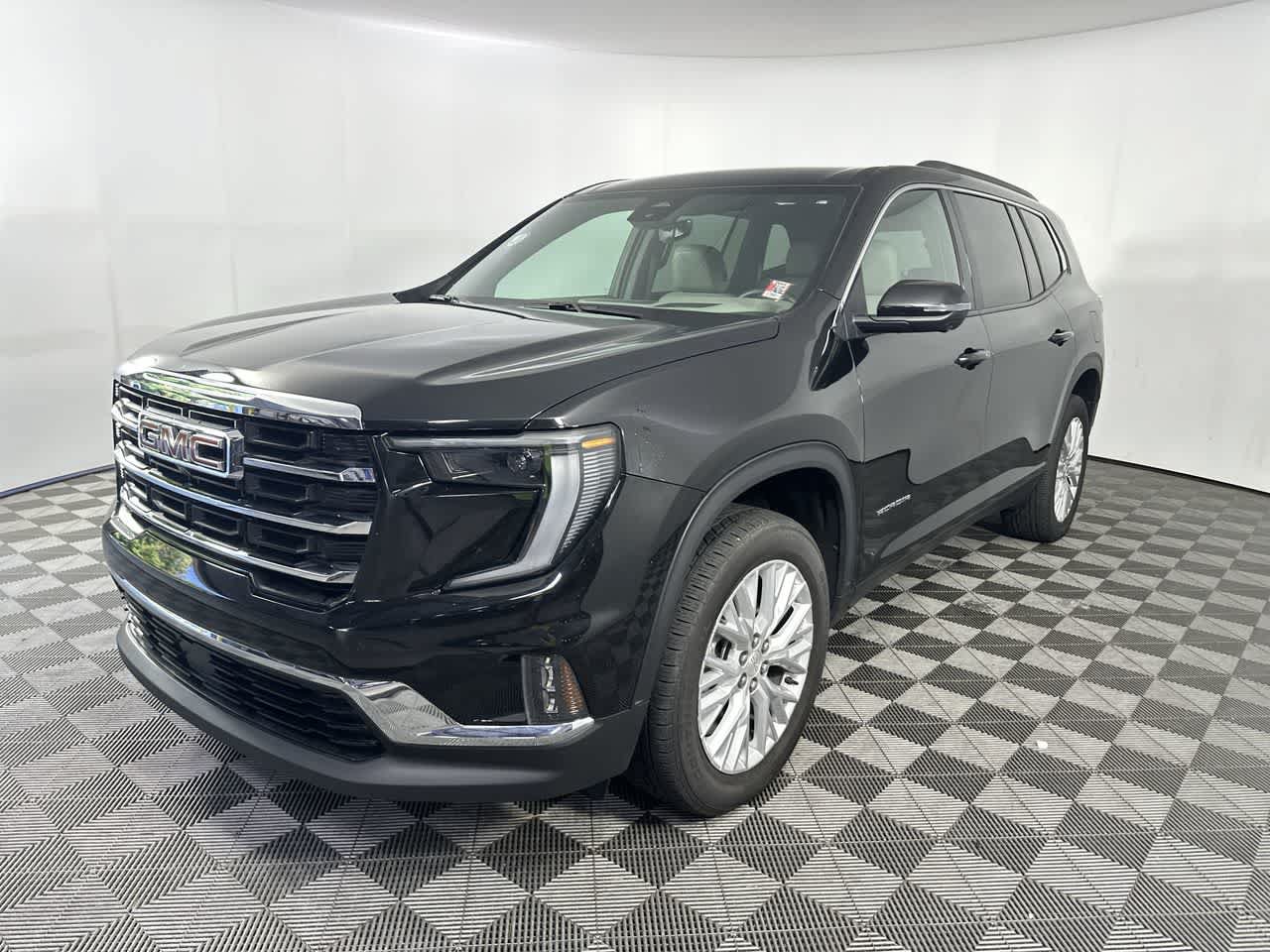 Used 2026 GMC Acadia Elevation w/ Elevation Premium Package FWD image 4