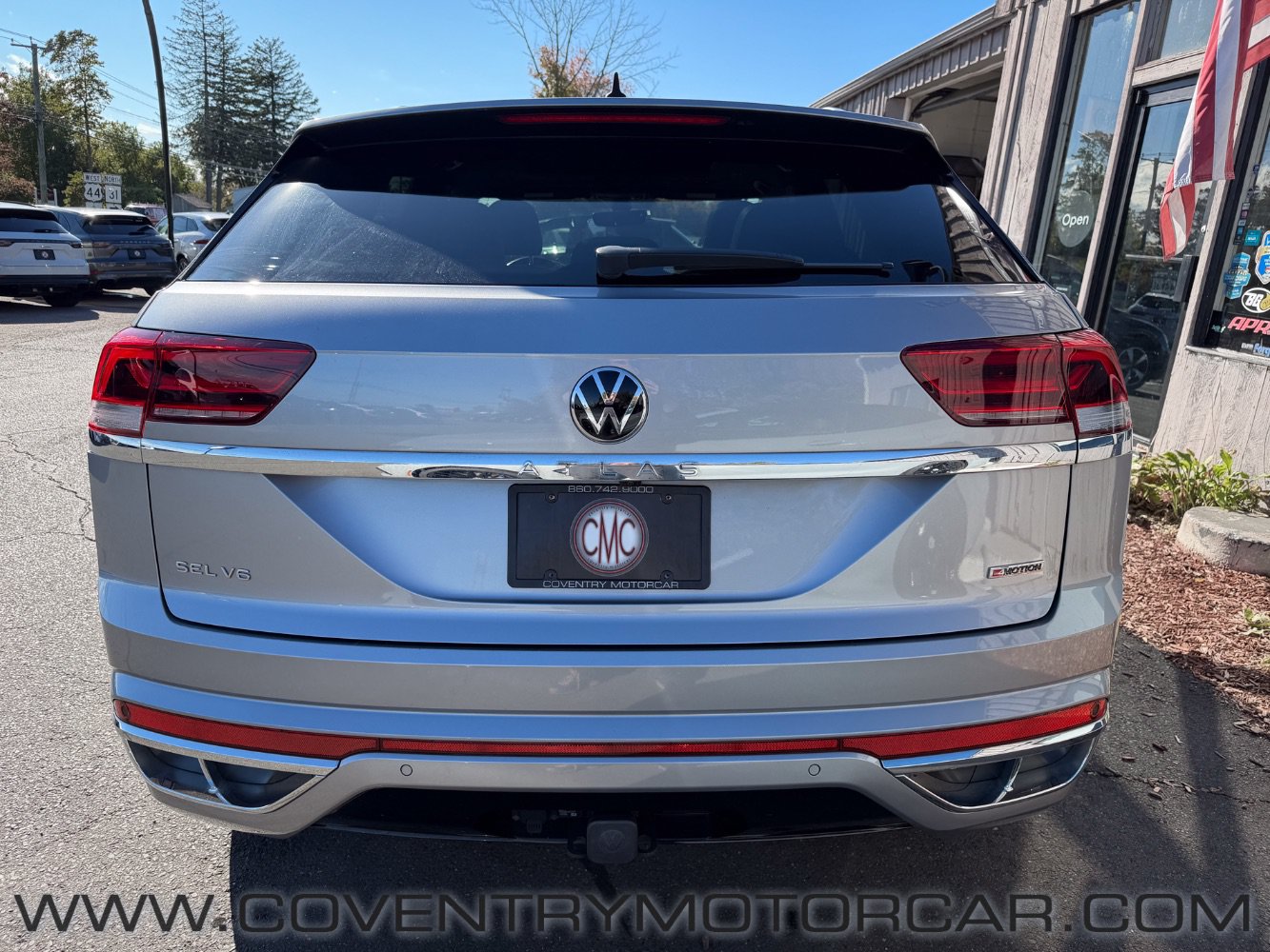 Used 2022 Volkswagen Atlas Cross Sport SEL Premium R-Line AWD/4WD image 6