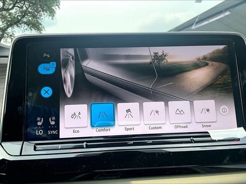 New 2026 Volkswagen Atlas SEL Premium R-Line AWD/4WD image 19