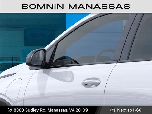 New 2027 Chevrolet Bolt LT w/ Comfort Package FWD image 12