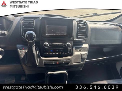 Used 2024 RAM ProMaster 2500 w/ Convenience Group FWD image 19