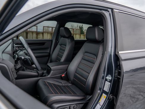 Used 2025 Honda CR-V Sport Touring image 18