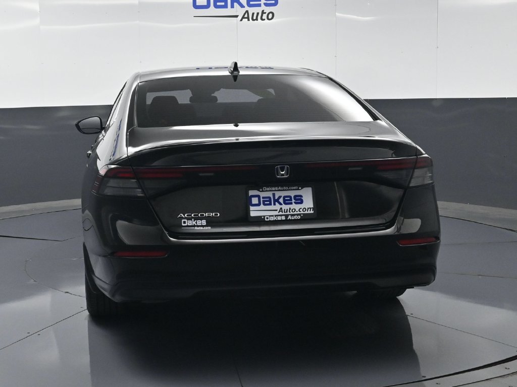 Used 2023 Honda Accord EX image 6