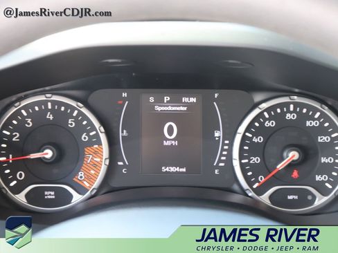 Used 2023 Jeep Renegade Latitude image 28