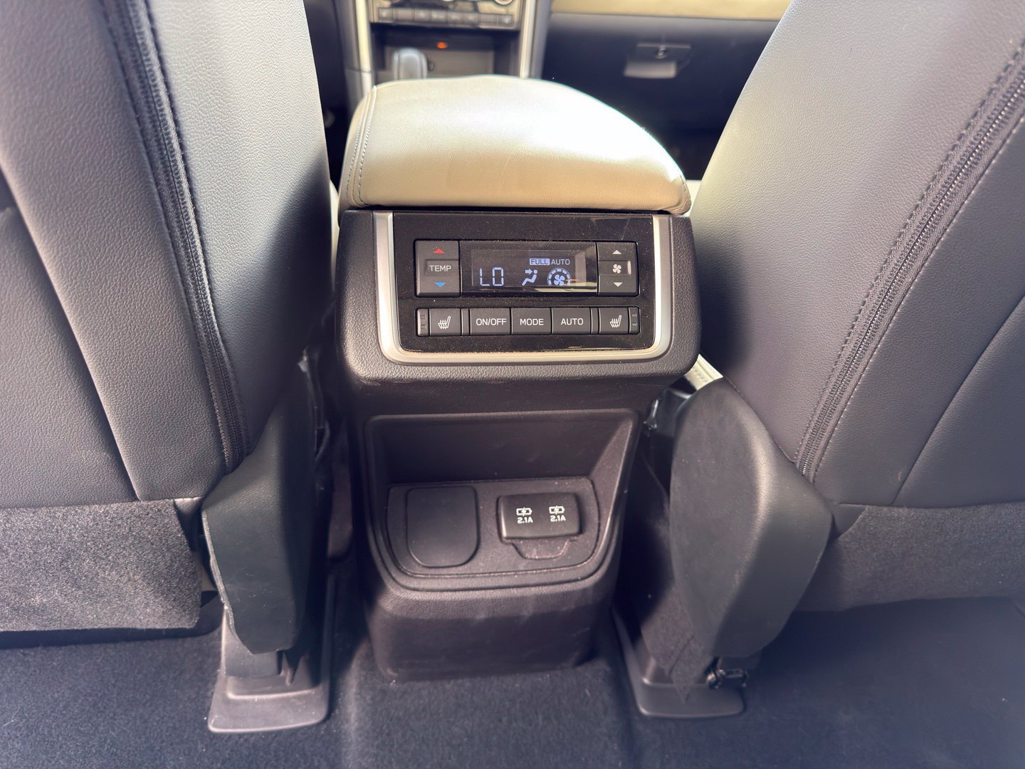 Used 2021 Subaru Ascent Limited w/ Technology Package AWD/4WD image 30