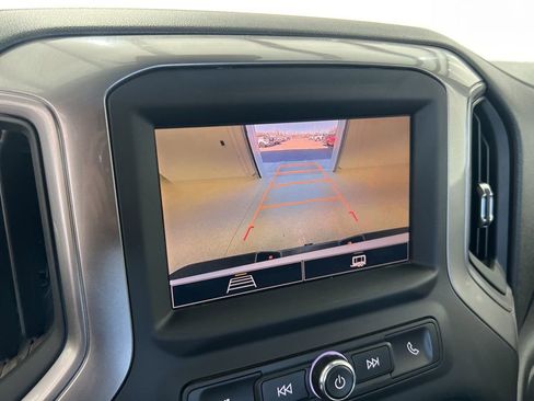 Used 2025 Chevrolet Silverado 2500 Custom w/ Custom Value Package image 13