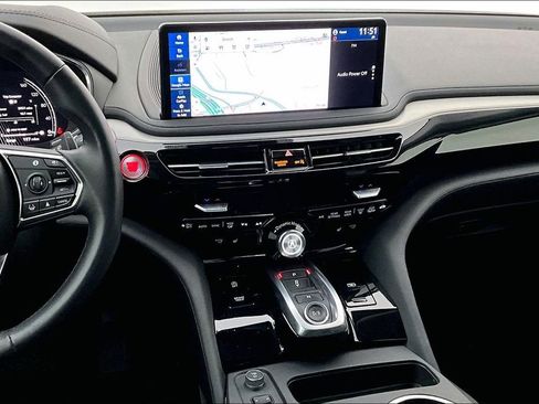 Certified 2025 Acura MDX SH-AWD image 8