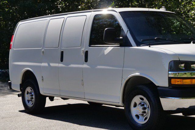 Used 2021 Chevrolet Express 2500 w/ Driver Convenience Package RWD image 38