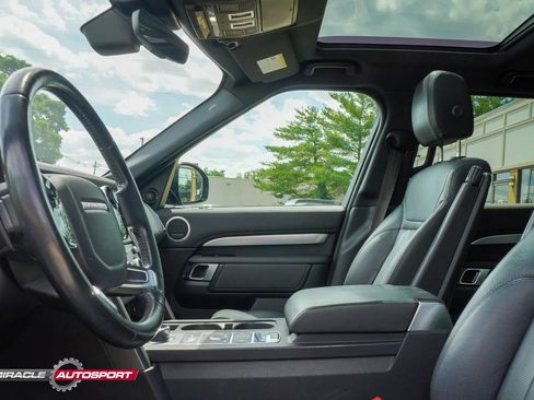 Used 2020 Land Rover Discovery Landmark AWD/4WD image 20