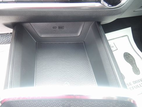 New 2026 Chevrolet Equinox LT w/ Convenience Package II image 19