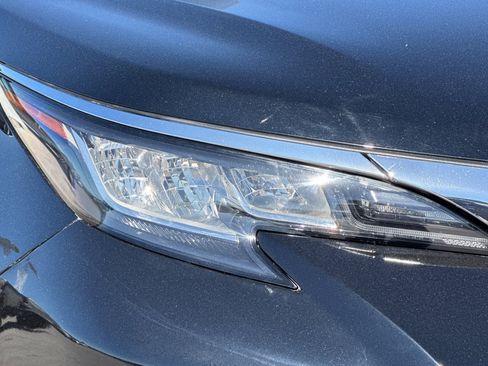 Used 2022 Toyota Sienna LE FWD image 12