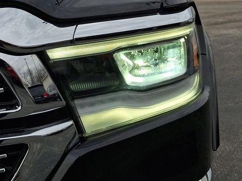 Used 2022 RAM 1500 Laramie image 11