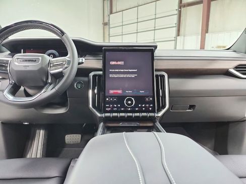 New 2026 GMC Acadia Denali w/ Super Cruise Package FWD image 27
