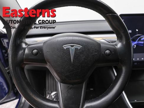 Used 2018 Tesla Model 3 Long Range RWD image 10
